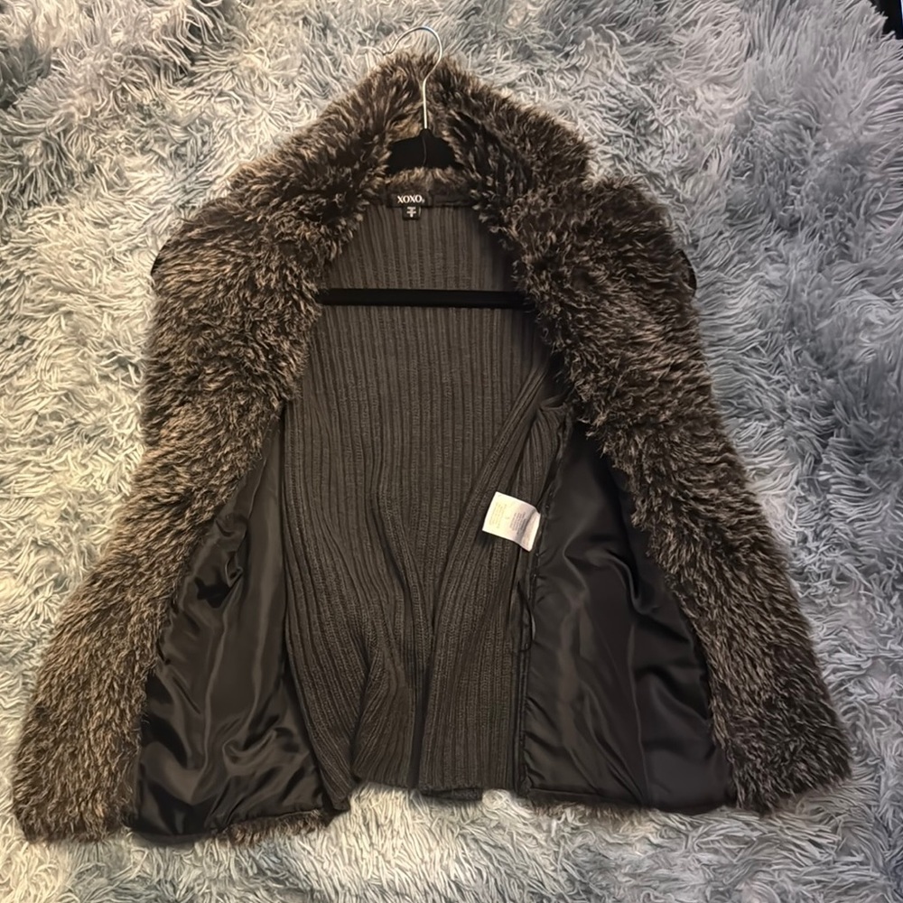 XOXO Brown and Gray Cozy Vest with Fluffy Texture - Picture 4 of 10